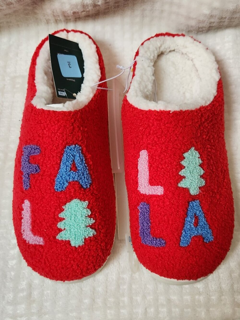 Christmas Slippers - Red Fleece "Fa La La La" - Sz Large 9-10 - NEW NWT